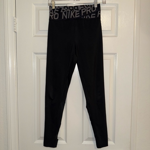 Nike Pro Black Leggings for Women - Picture 1 of 5